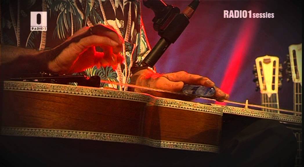 Bob Brozman - Old man blues // Radio1 Sessies 2012