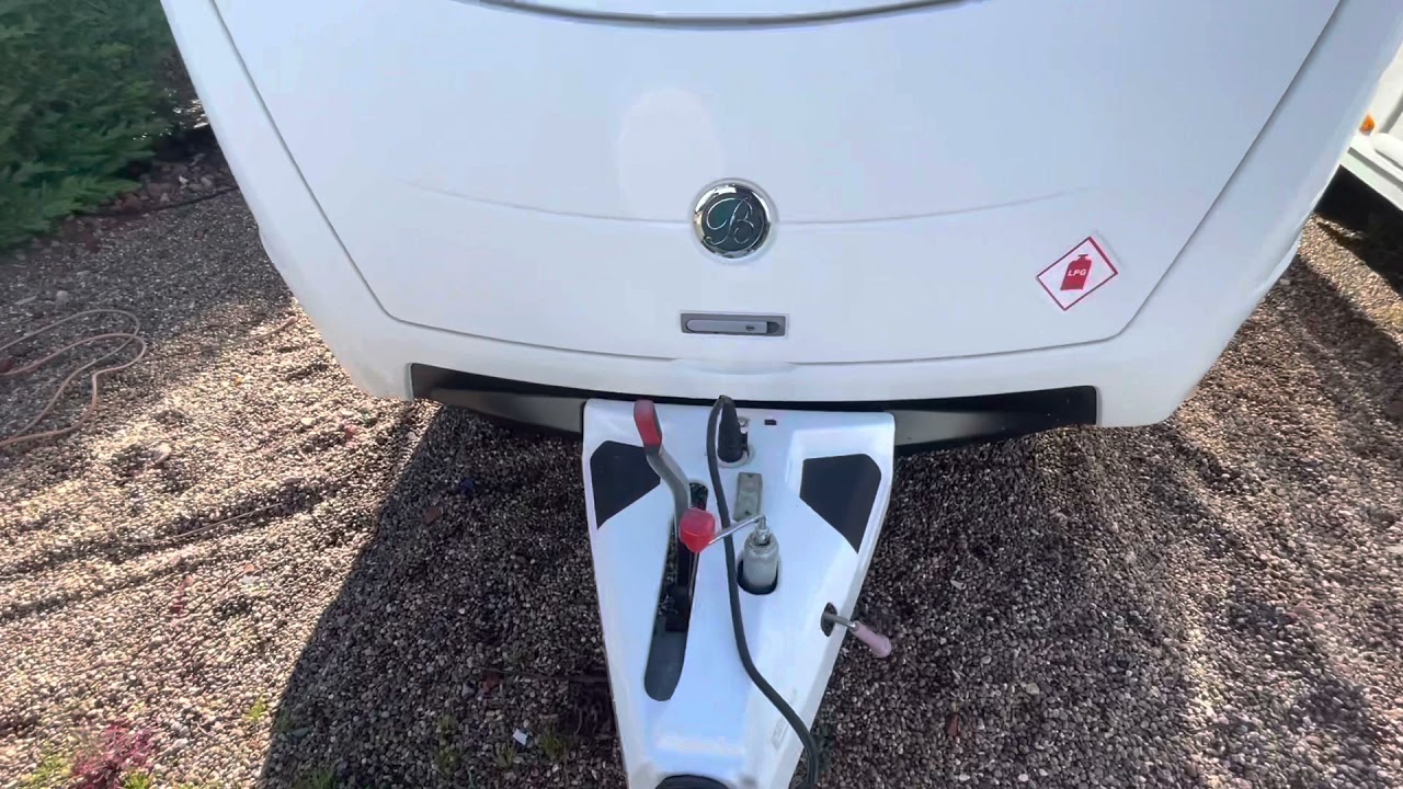 2015 Swift Bessacarr 565 4 berth caravan
