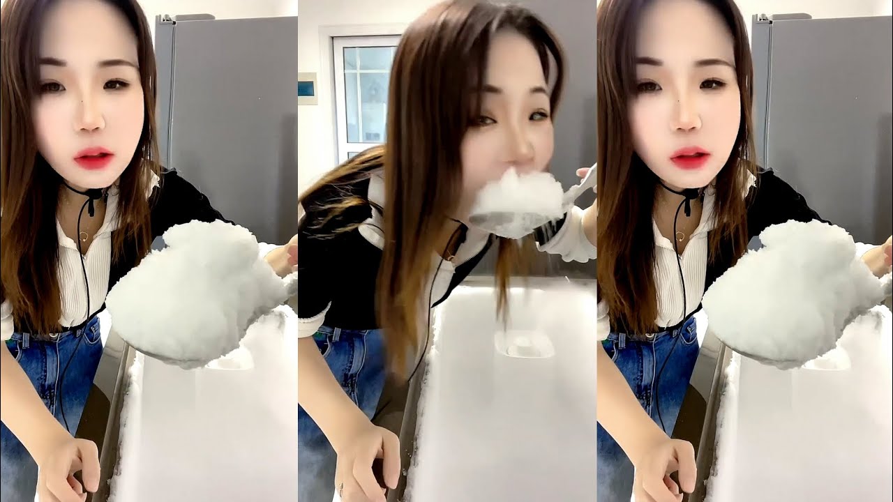 YY / FREEZER FROST EATING / WHITE ICE. ICE EATING
