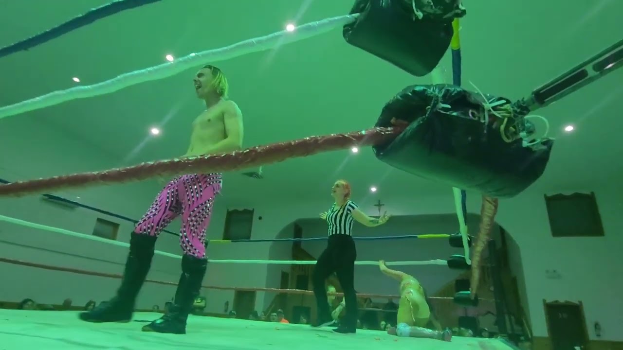 05/21/22  C.A.W  Chantal  VS Hollywood Cole.