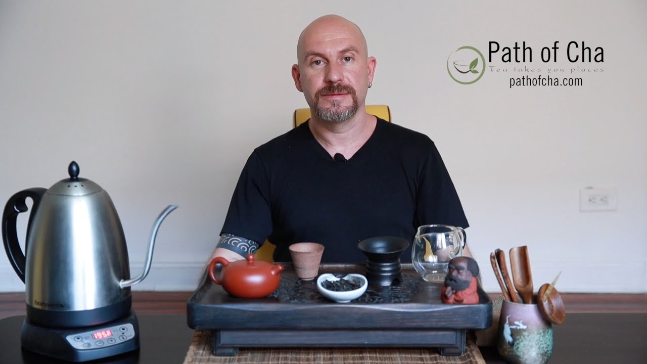 How to Brew Loose Leaf Tea (tips on how to make a good cup of tea)