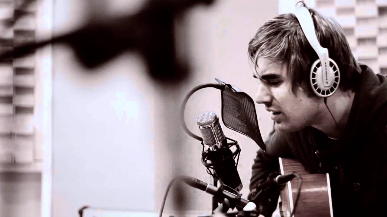 Charlie Simpson - Parachutes (Unplugged)
