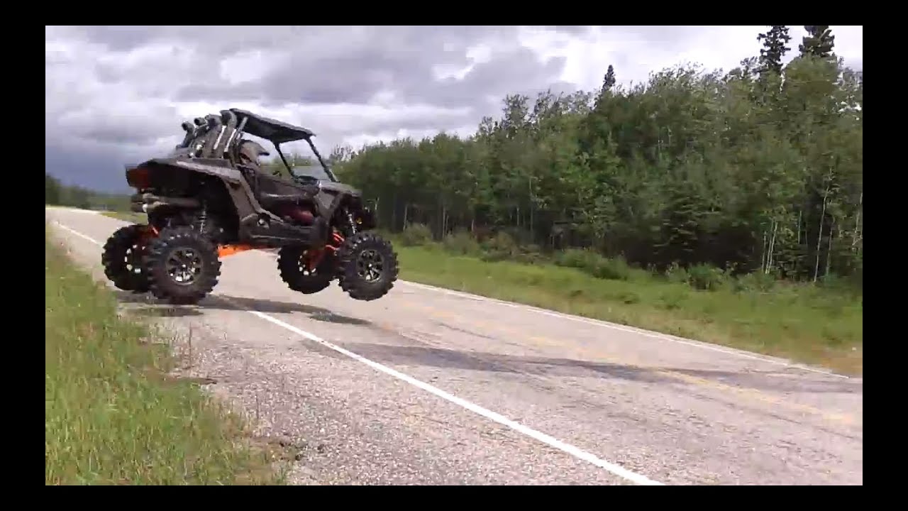Testing S3 lift on a razor 1000 wide open style,Skeg bashing a monster lifted outlander