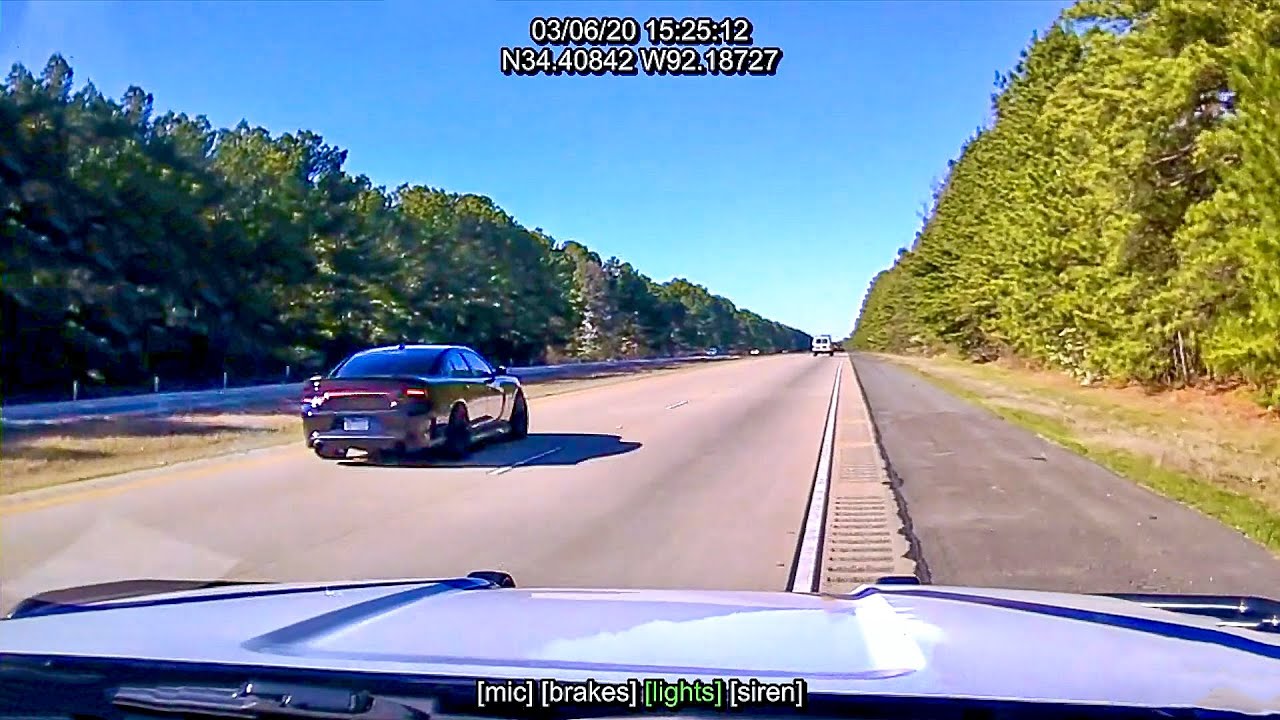 Dodge Charger Hellcat Outruns Two Arkansas Troopers @ 150+ MPH