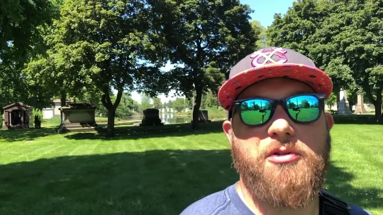 Chicago Scene at Oakwood Cemetery