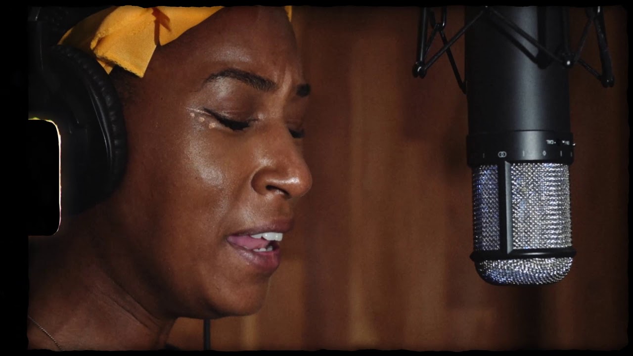 Atjazz feat. Dominique Fils-Aimé - See-Line Woman (Official Music Video)