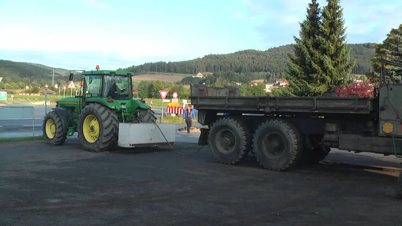 John Deere vs Faun 912