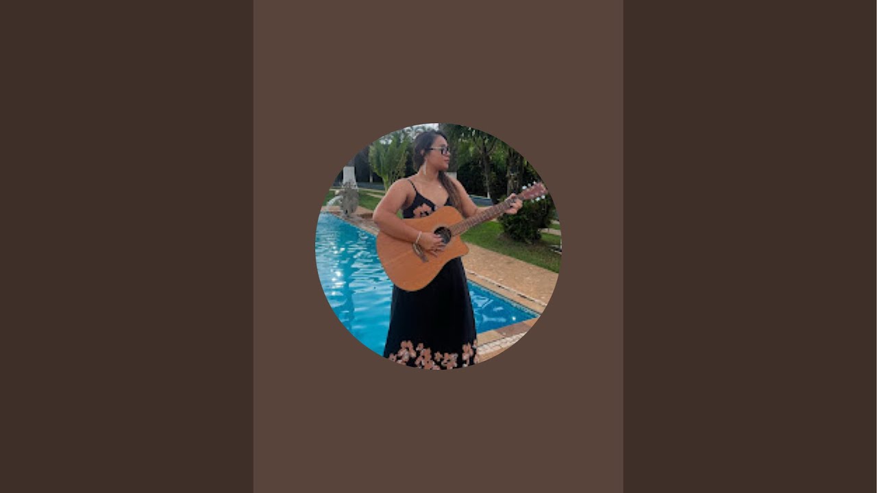 Rumo ao sonho de ser cantora! Me sigam se gostaram da Live 🥺🌺🎤