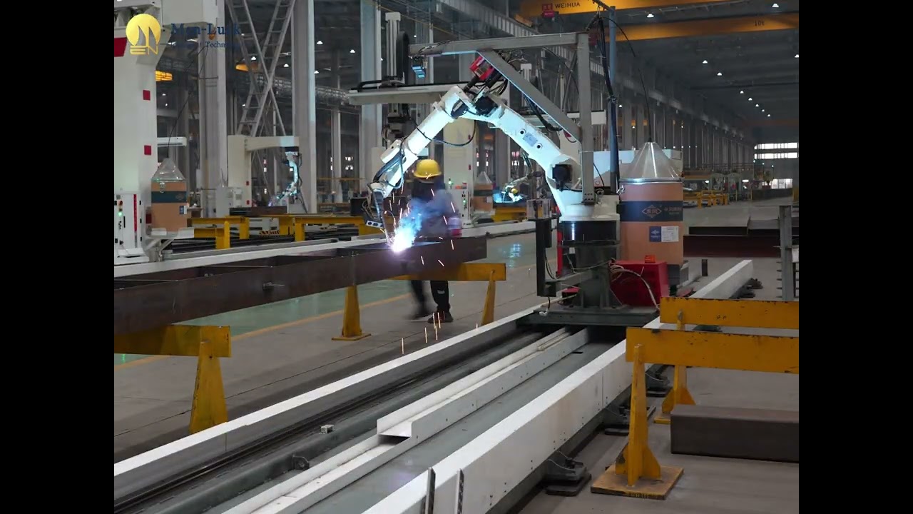 Say Goodbye to Welding Bottlenecks!Men-Luck 7-Axis Ground Rail Welding Robot Workstation