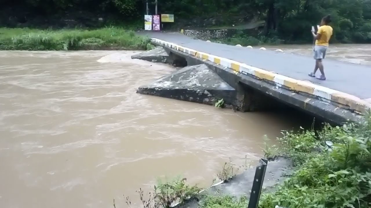 Flat bridge is about to flood
