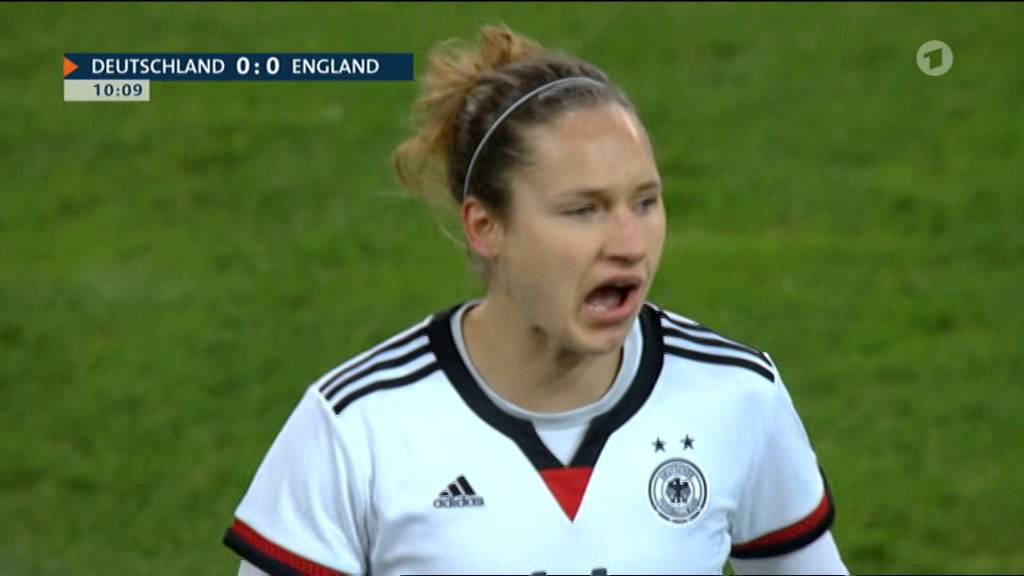 Frauenfussball Deutschland   England Nov  2015 1  Halbzeit