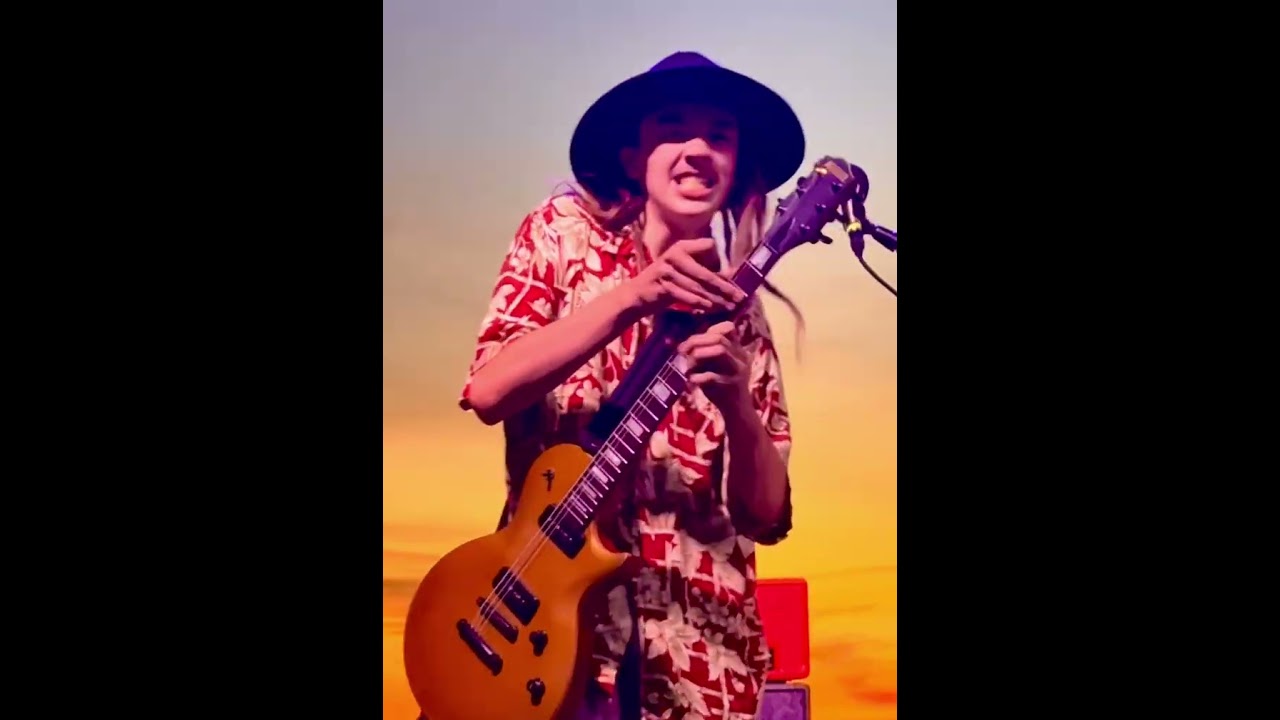 Taj Farrant playing Parisienne Walkways in Erie, PA on July 22, 2025
