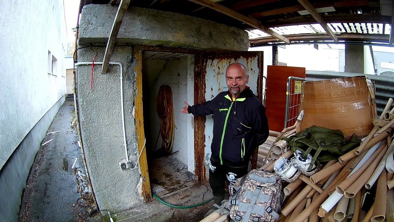 Schron przeciwatomowy pod stołówką Kazelu w Koszalinie.