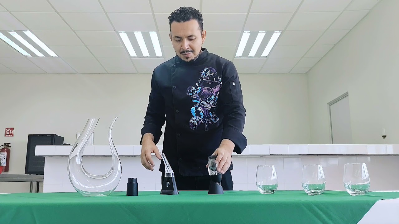 Para que sirven los oxigenadores de vino? #vitivinicultura #vinos #comida  #clases #chef