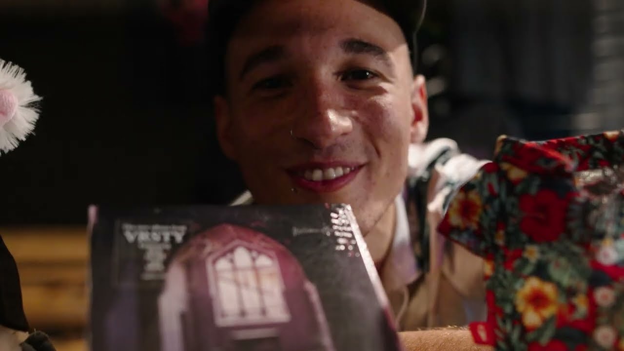 VRSTY - Can You Love Me (official music video)