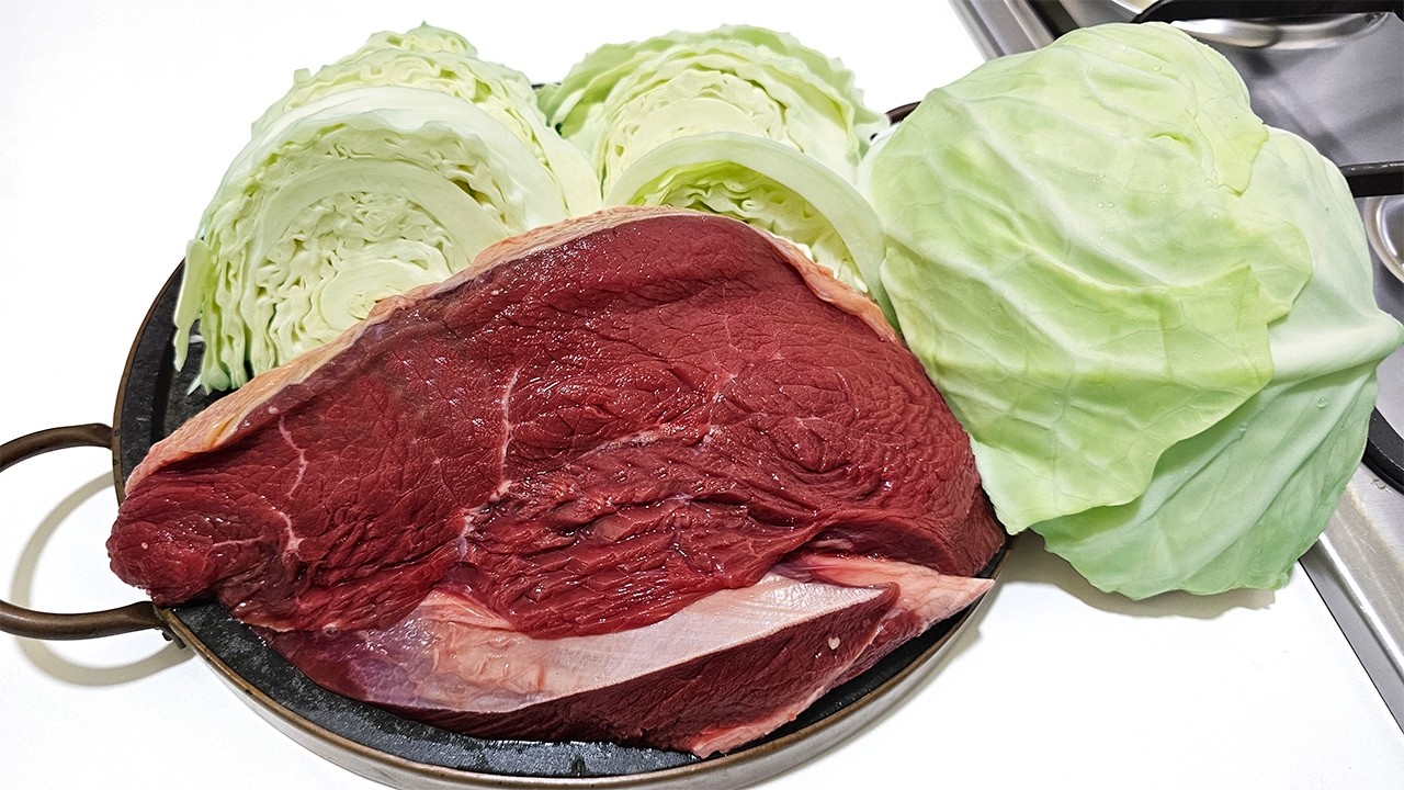 CARNE COM REPOLHO E MACARRÃO A RECEITA SIMPLES COM MOLHO CREMOSO