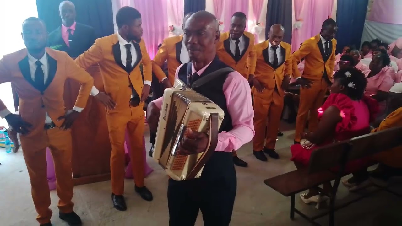 Dimanche 8 février, Eglise de la Mission Antioche lnternationale d'Haïti 15A, 13 ans d'anniversaire 