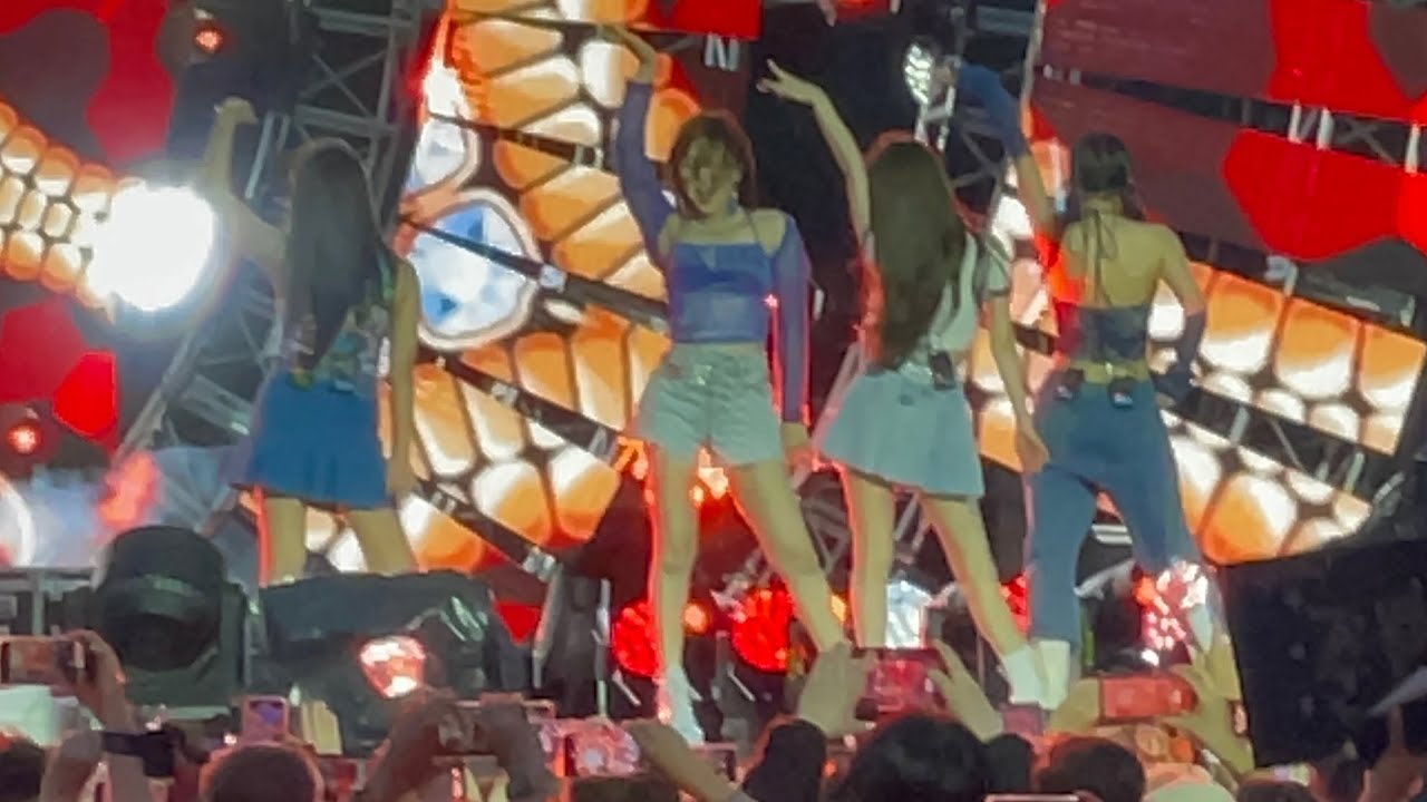 [4K SCREEN] Red Velvet- QUEENDOM + RED FLAVOR; the MIK Festival in London 220730 FANCAM