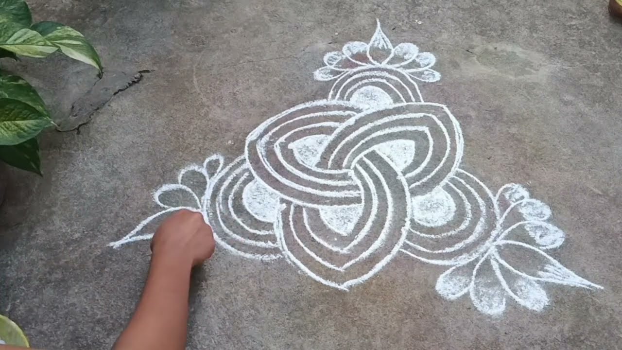 Beautiful rangoli kolam⚛🌺#kolam #rangoli #easyrangoli #dialyrangoli  #muggulu #viral #trendingvideo