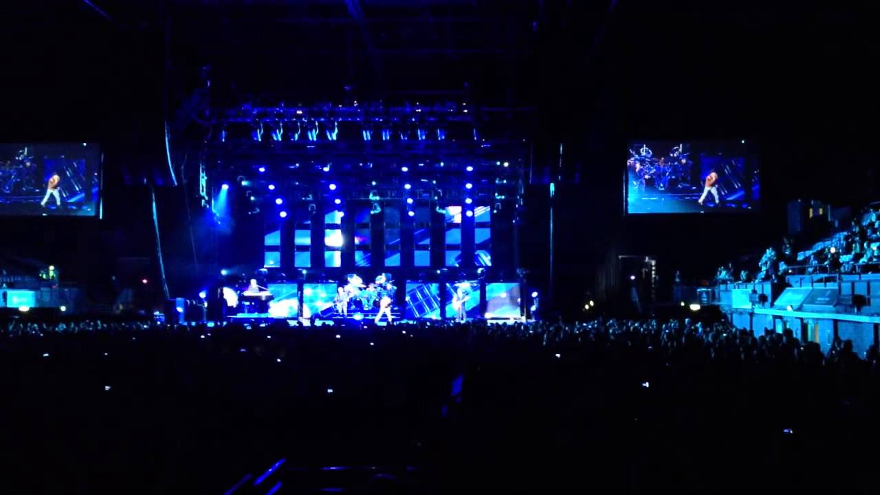 Journey - Don't stop believing (London Wembley Arena 29th May 2013) HD