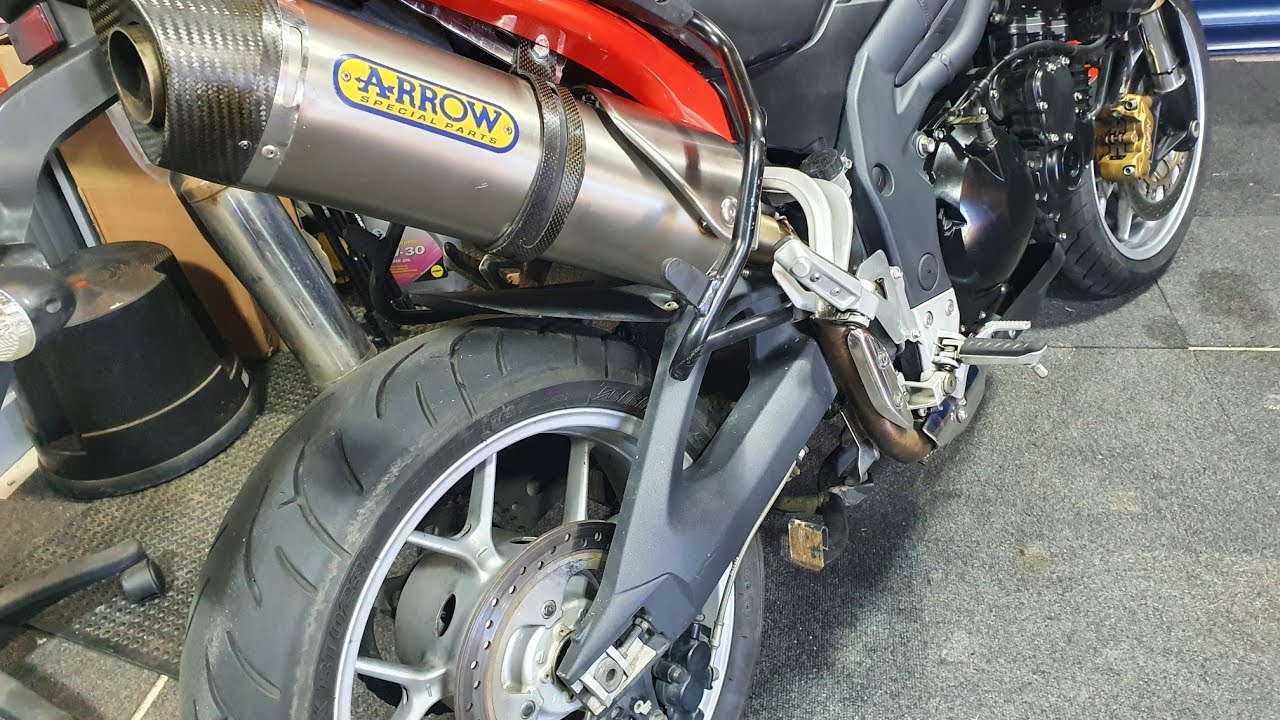ARROW EXHAUST CHANGE ON MY TRIUMPH TIGER 1050 MARK SAVAGE