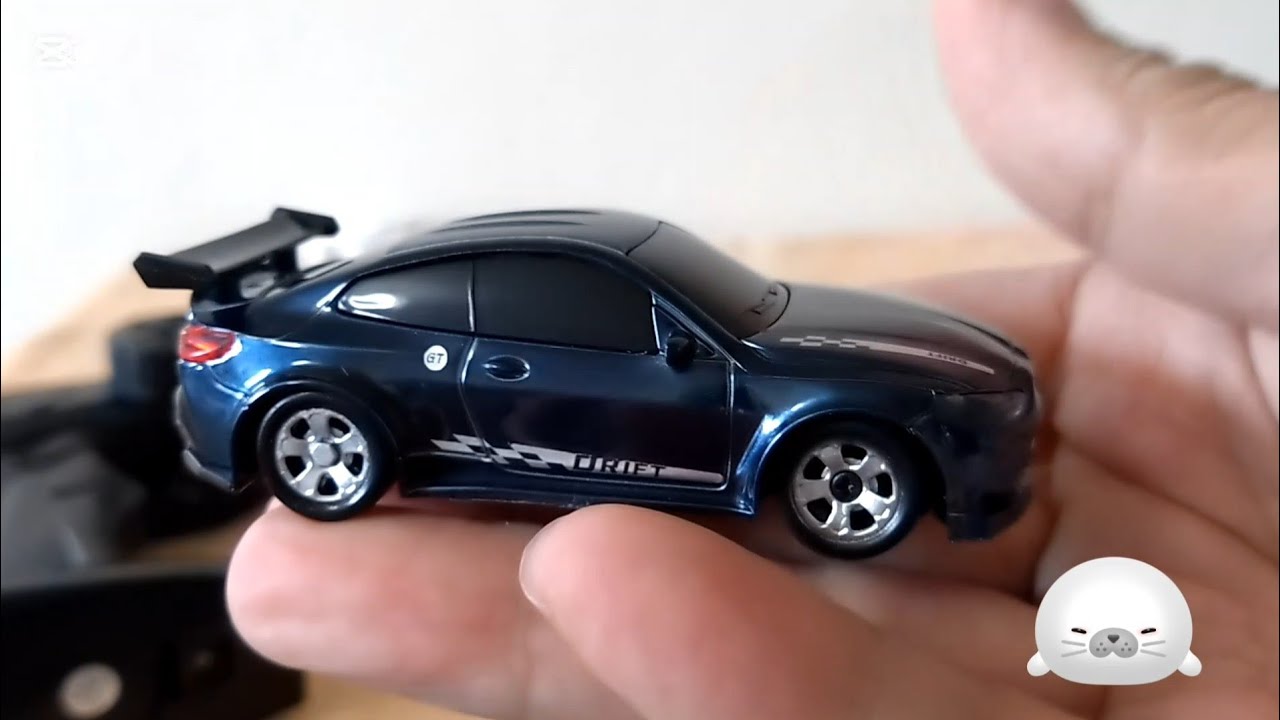 DISKTOPラジコンを購入した。 1:64