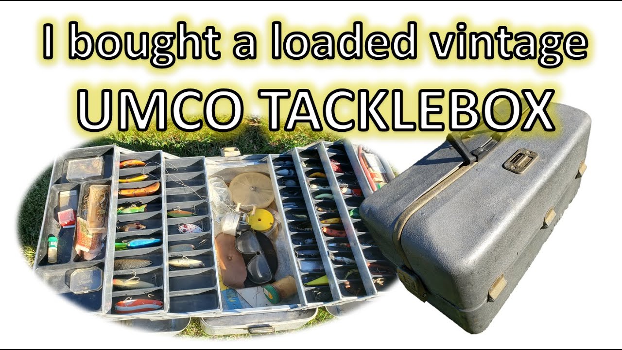 Vintage UMCO Model 1000A Tacklebox Full of Lures