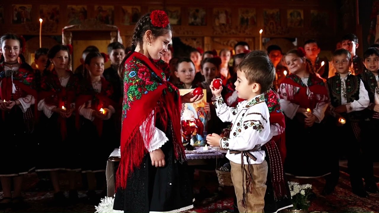 Corul de Copii alături de Părinții din Bârnova - Hristos a Înviat!