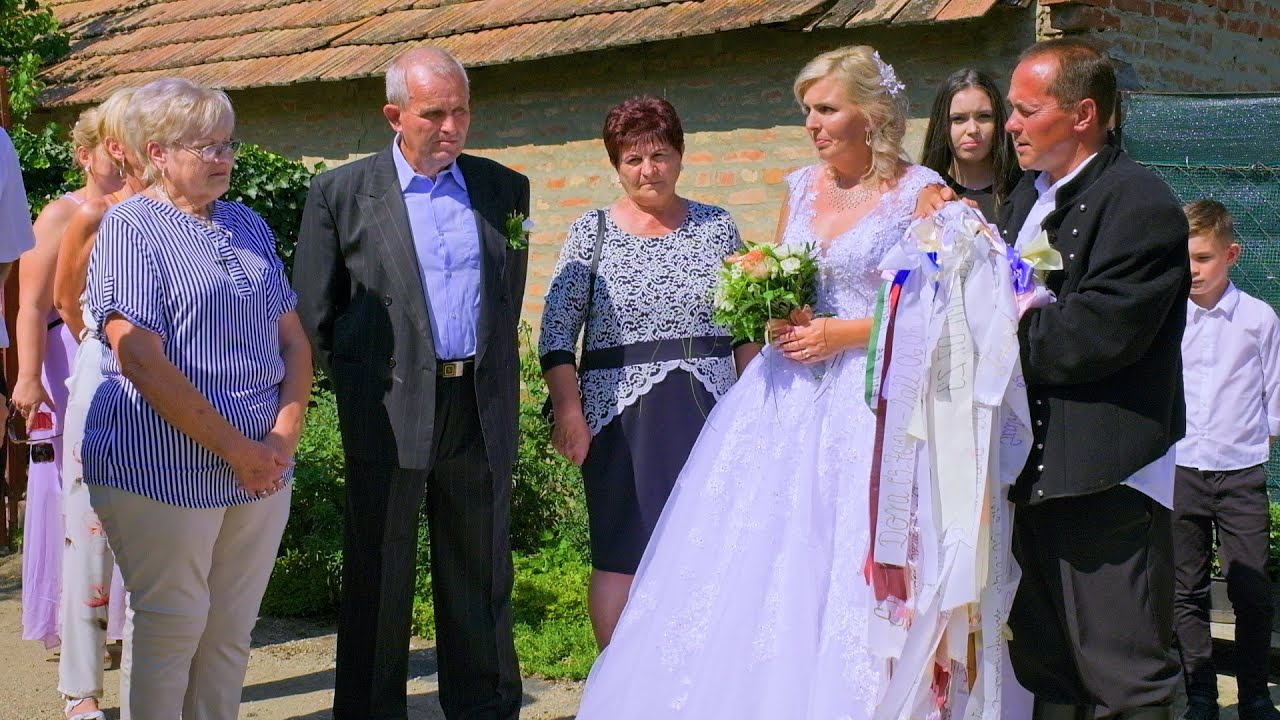 Menyasszony kikérés Öreglakon/Judit és Tamás esküvője/Élő János