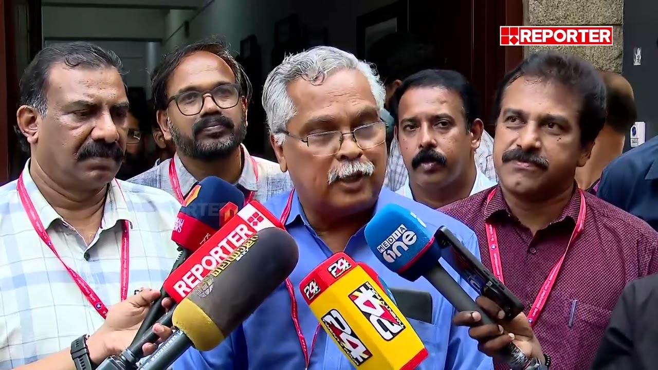 'സ്ത്രീ വന്നാൽ ദോഷമാകും എന്ന് കരുതുന്ന രാഷ്ട്രീയമാണ് UDFന്റേത്, ആ വിസ്മയത്തോട് താല്പര്യമില്ല'