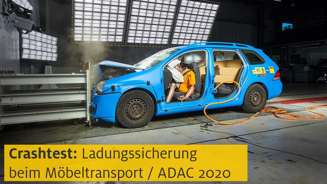 ADAC Crashtest: Ladungssicherung beim Möbeltransport | ADAC