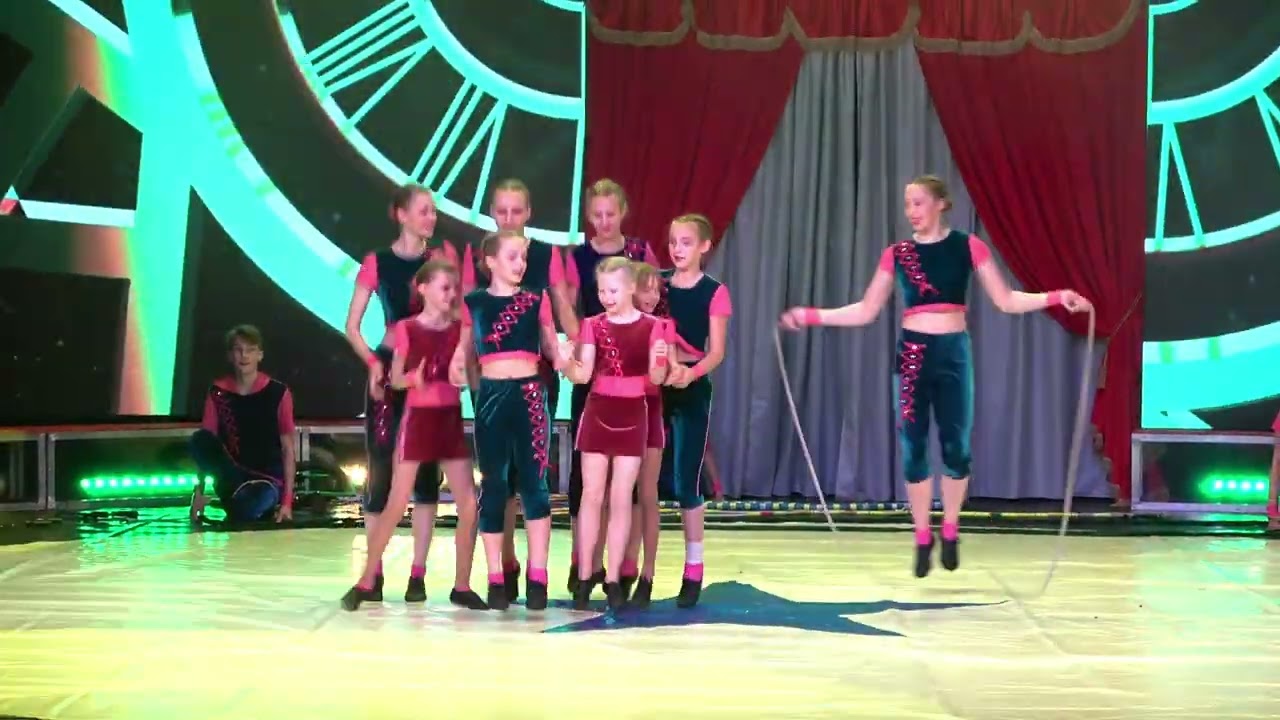 ŠAKIŲ CIRKO MOKYKLA Circus festival „CIRKO ŽIBURIAI 2022“ | Marijampolė LITHUANIA