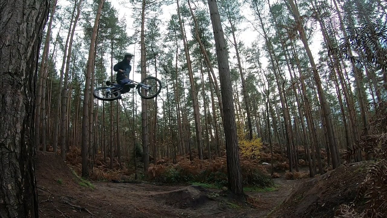 RETRO FREERIDE & DH BIKE SENDS! STREET/DH/JUMP/BIG GAPS - SEND IT! 🤣🤘 