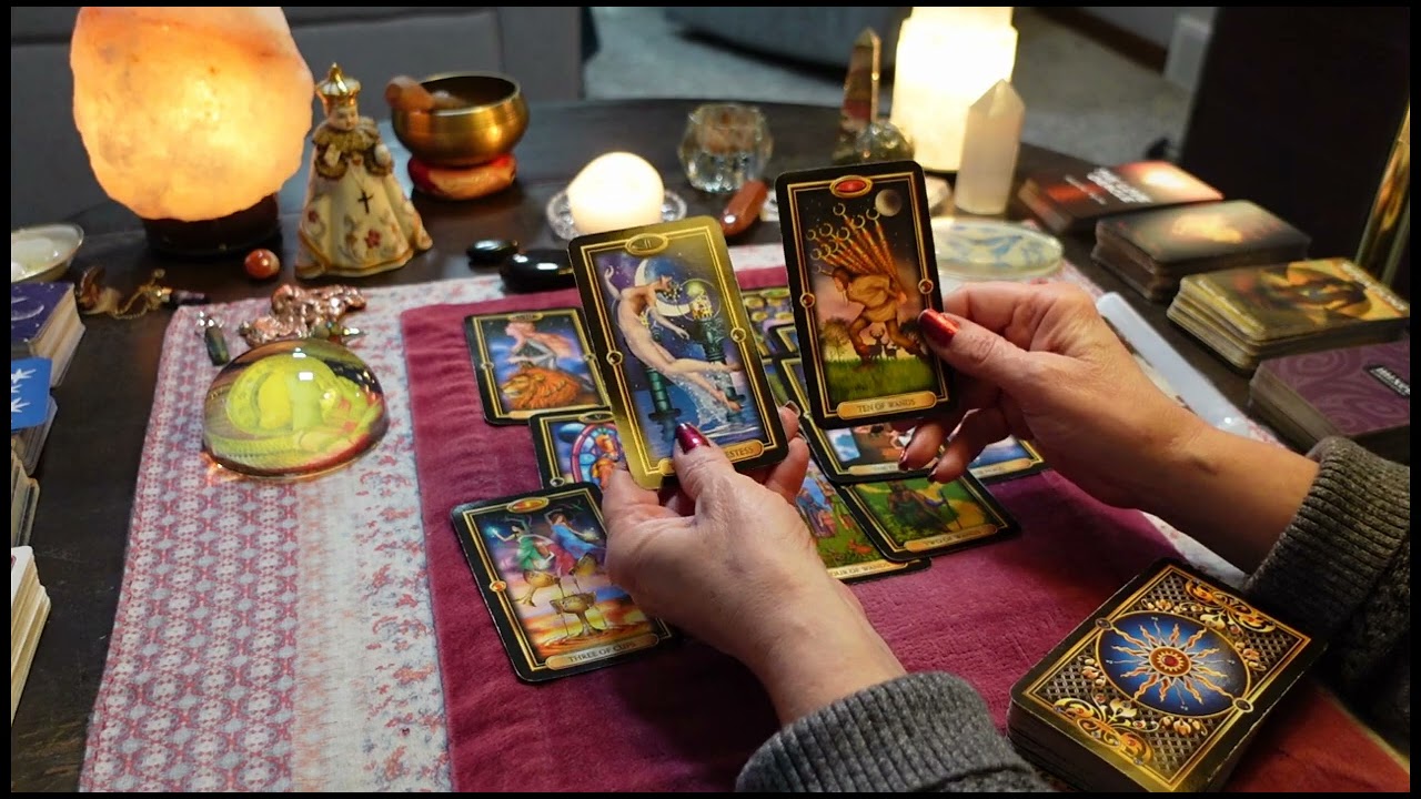 CANCER👀😍This Is Why Everyone Is Staring, & Pulled To You- People Can't Resist You! TAROT