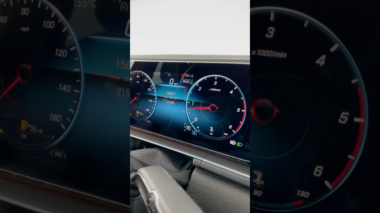 GLE 400d 2023 starting car Mercedes Benz details detailed view luxury interior car