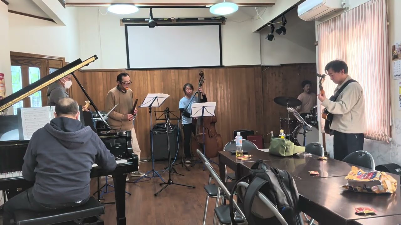 Classcuits（クラスケッツ）　曲名：Take Five