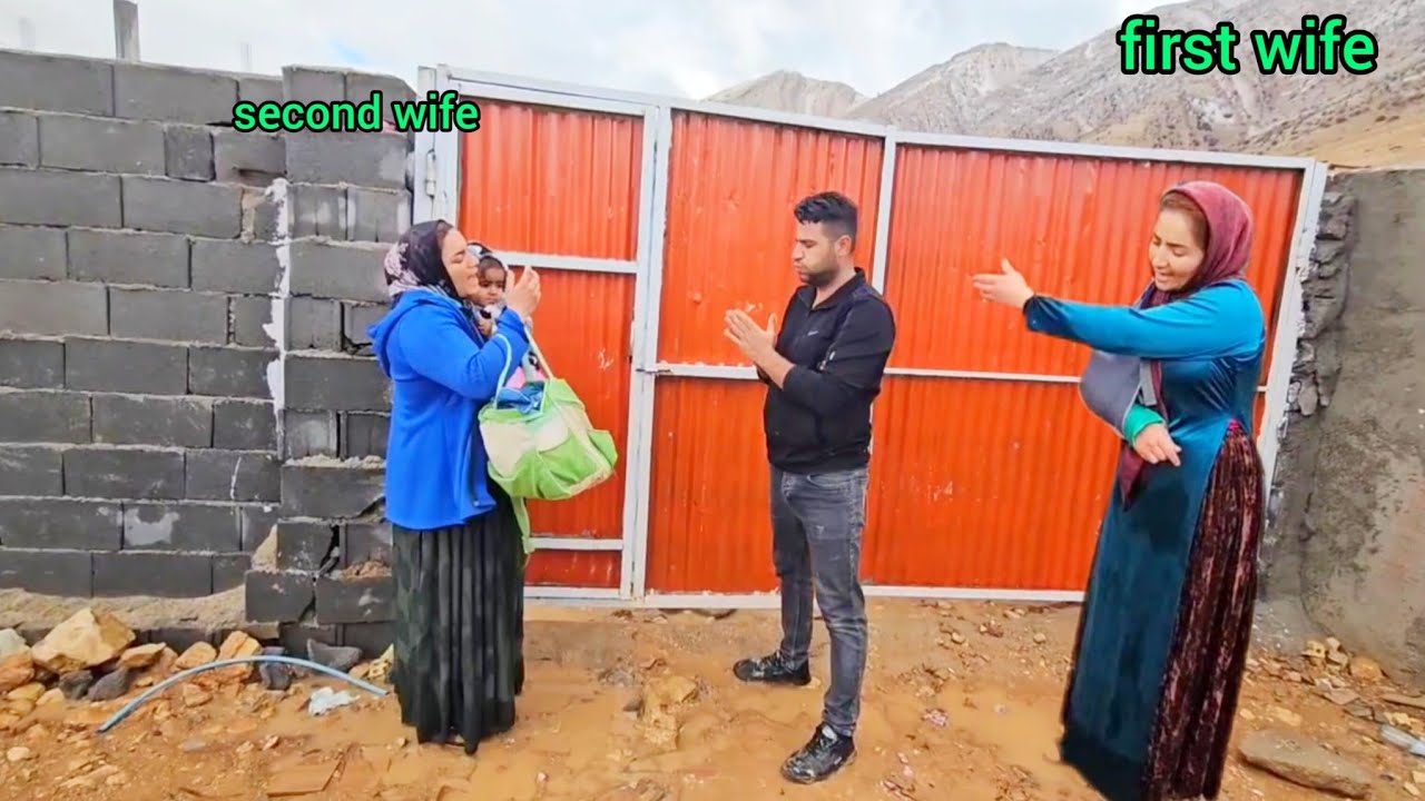 Husband's anger against first wife: Husband apologizes to second wife for staying at home