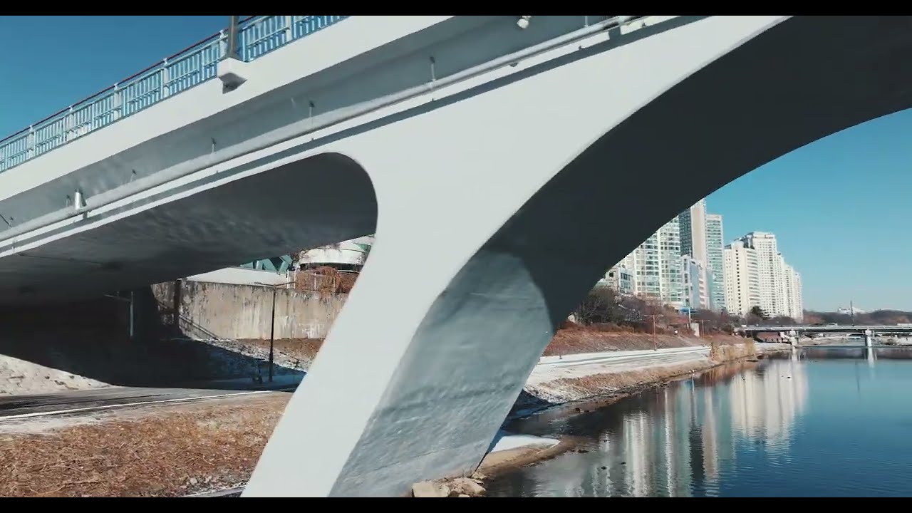 정자동 탄천변 신기교 & 전경  - Cinematic Drone footage