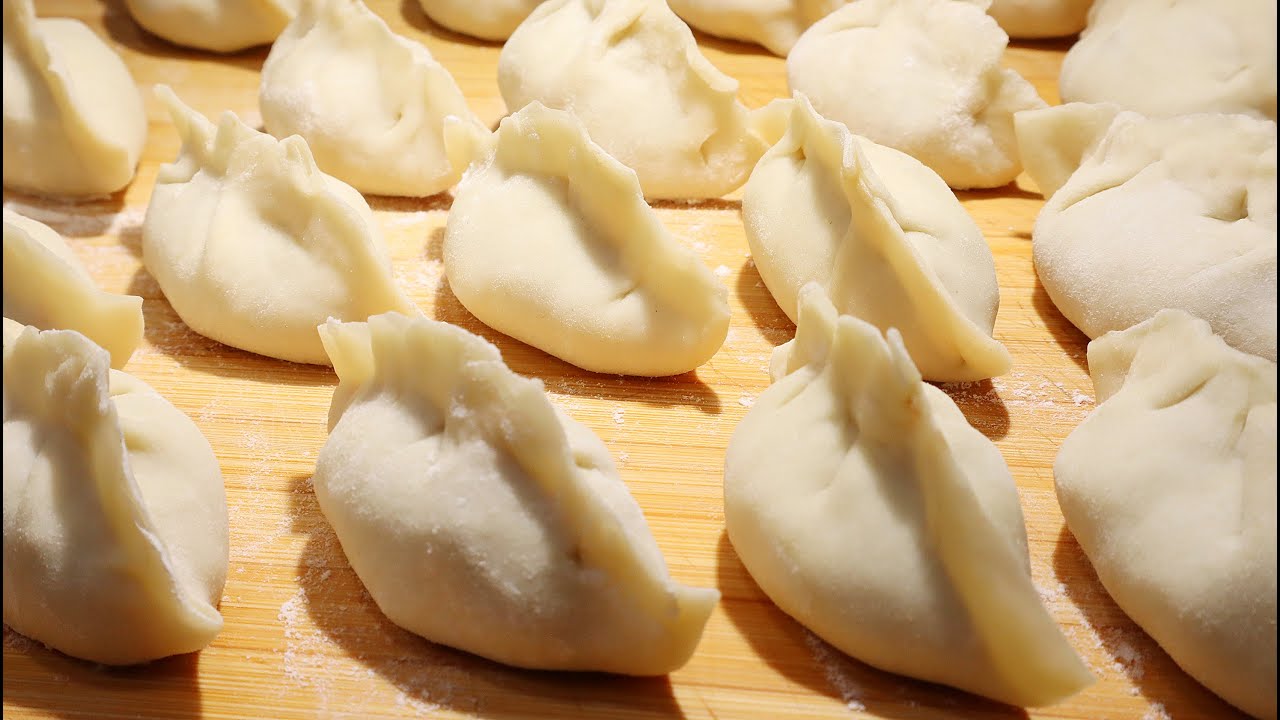 饺子【CC】牛肉洋葱大饺子这么好吃 原来拌馅是关键   和面和擀皮有窍门 流汁儿满口留香 吃了还想吃  Dumplings perfect for your family dinner  ▏佳宝妈日志
