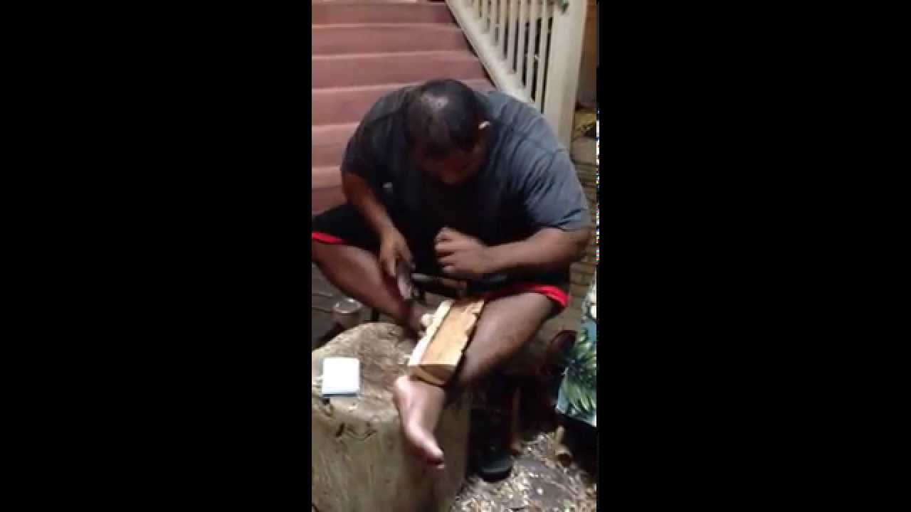 Front Street Maui Hawaii Polynesian Hawaiian Wood Tiki Carver
