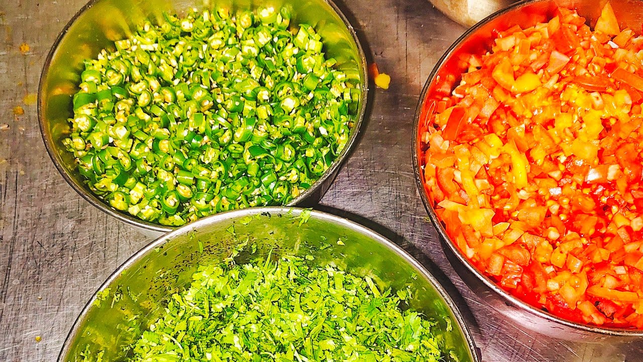 Gabbar chef is live!#indianfood #cooking #green chilli chop🔪
