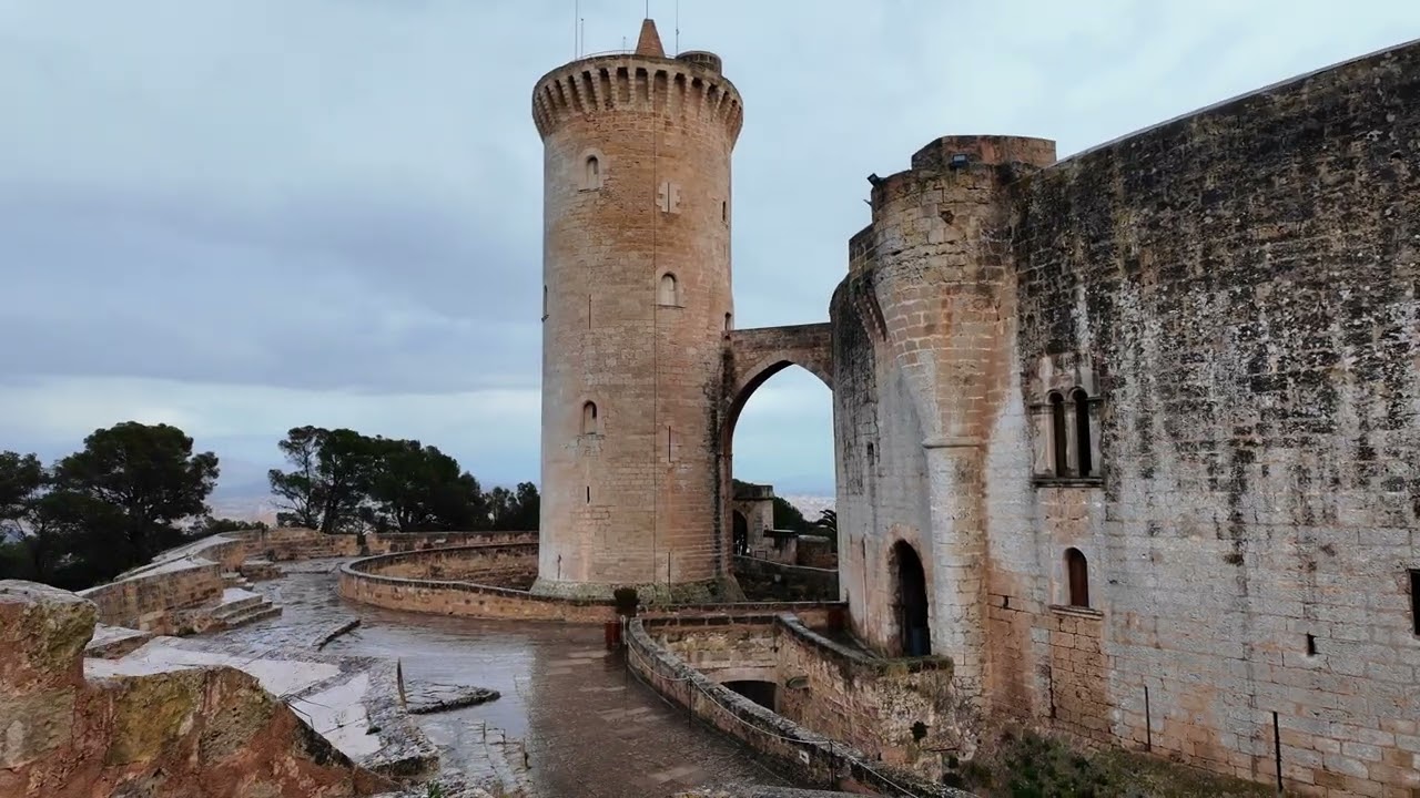 Walk to Bellver Castle, Palma Spain | Forest, Hiking track & Panoramic City Views