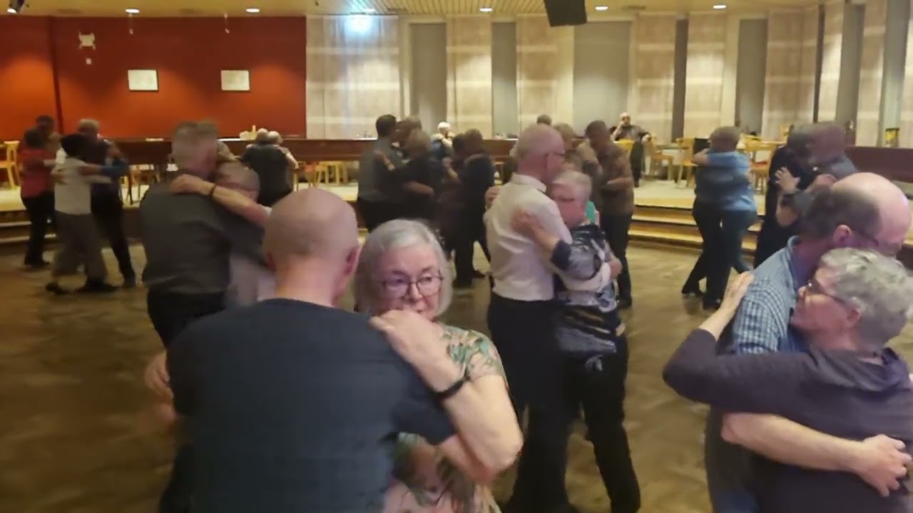 Du läser mellan raderna Carina