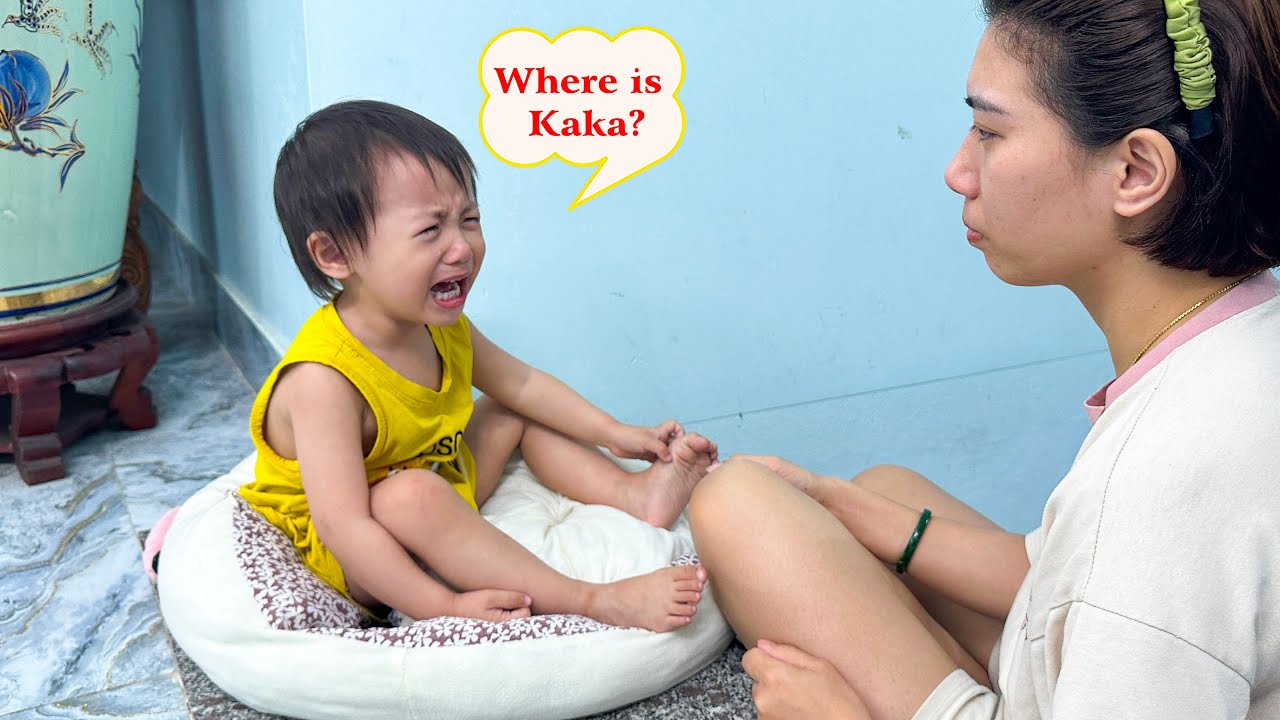 Diem cried while waiting for Monkey Kaka on the stairs