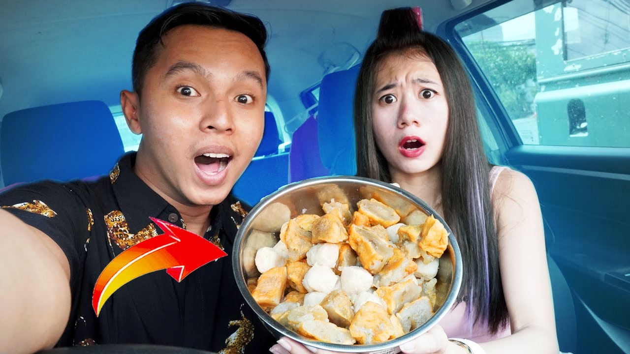 MUKBANG JAJANAN MASA KECIL!! PENTOL CILOK!!!