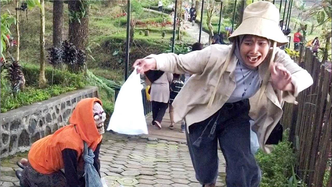 Zombie prank super ngakak..!! Funniest video prank