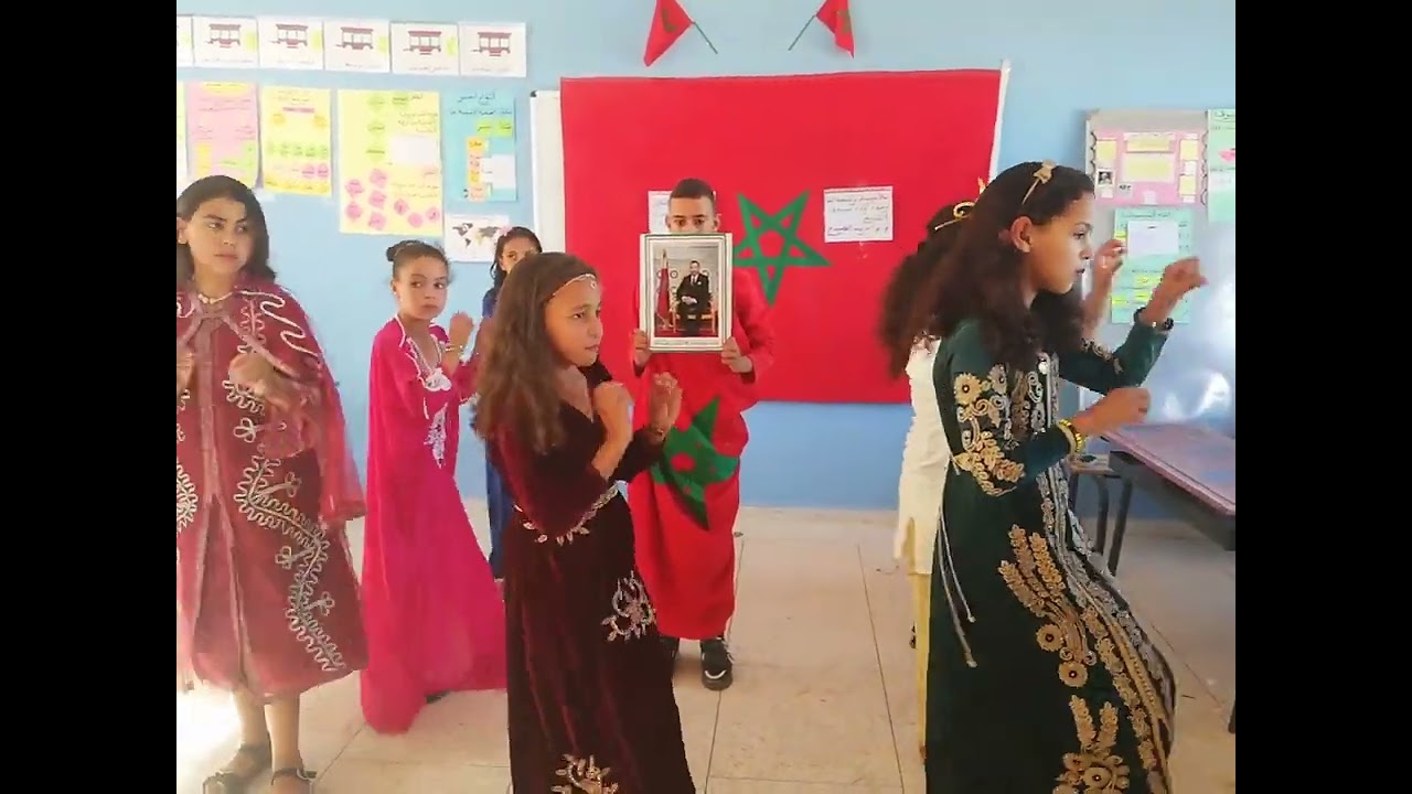 لوحة فنية  على أنغام ملكنا البطل