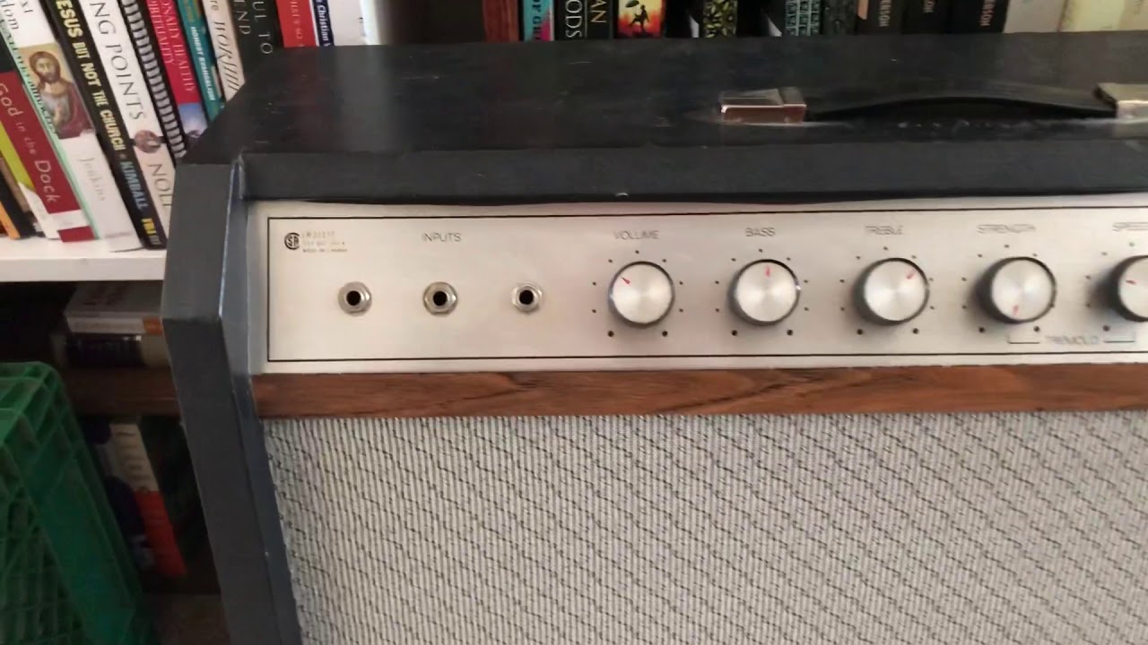 Silvertone 40 solid state amp demo