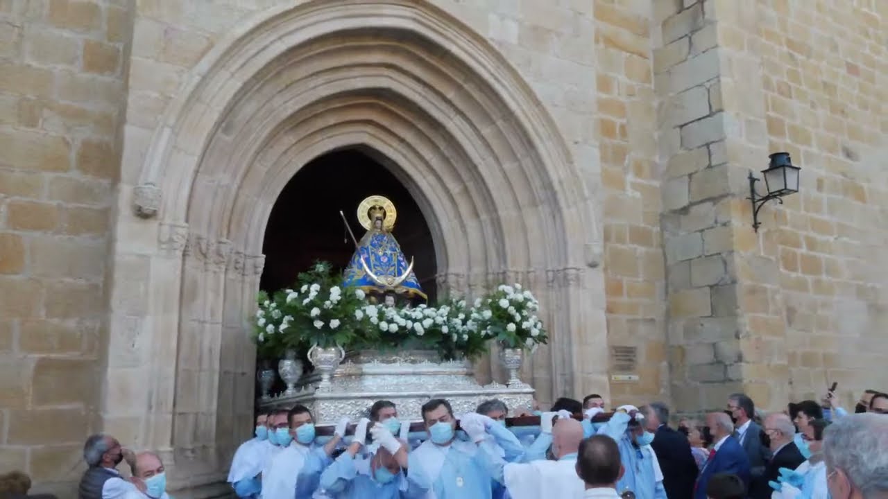 Procesión de subida de la Virgen de la Montaña (Salida hasta la Plaza Mayor)