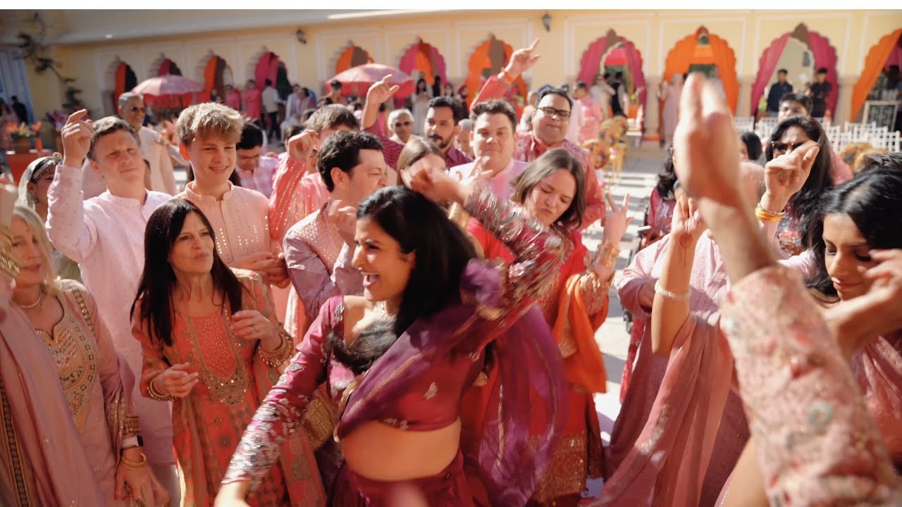 NRI’s dance on typical Bolly songs featuring Anchor Upasna Chellani